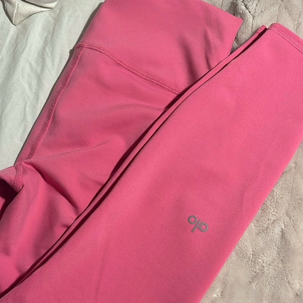 ALO Yoga Bright Pink Leggings